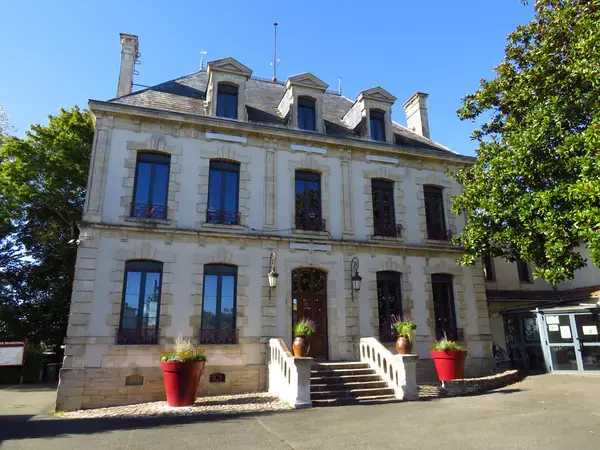 Abri Piscine Télescopique Achat abri de piscine La Crèche