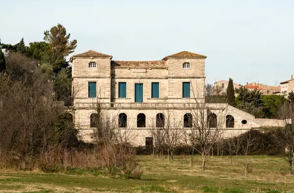 Abri Piscine Télescopique Achat abri de piscine Poussan