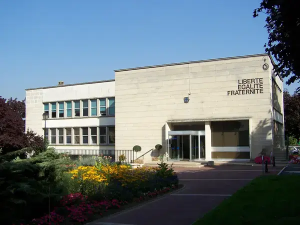Abri Piscine Télescopique Achat abri de piscine Saint-Cyr-l'École